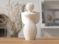 Moderne hvid englestatue