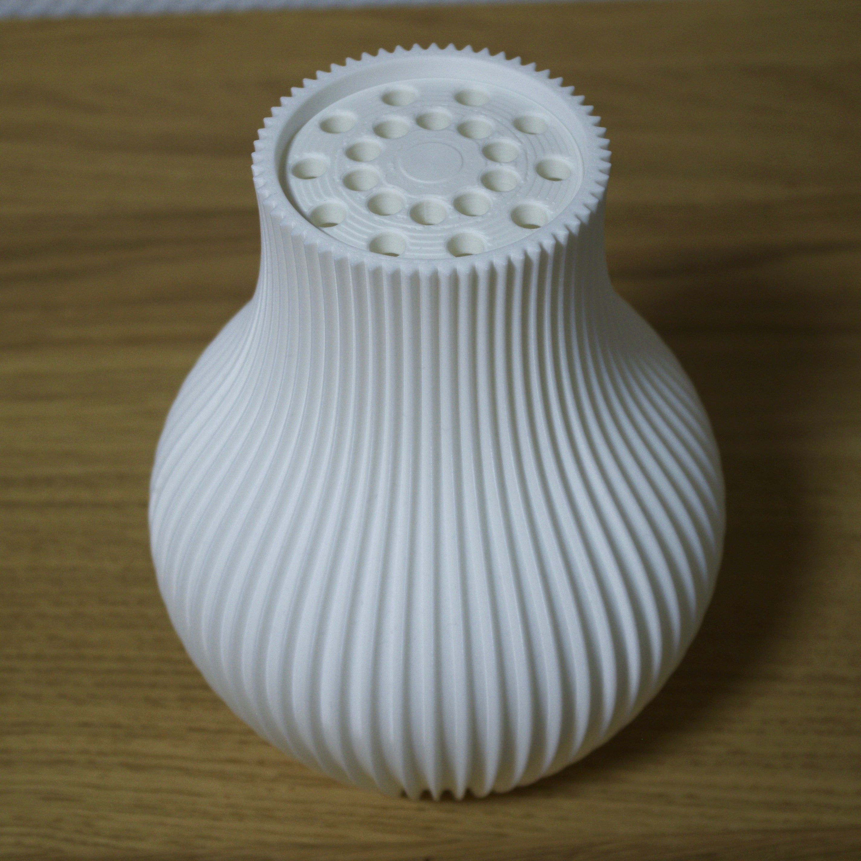 “Linje” vase (kompatibel med Lego blomster)